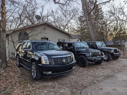 Used 2008 Cadillac Escalade ESV AWD image 12
