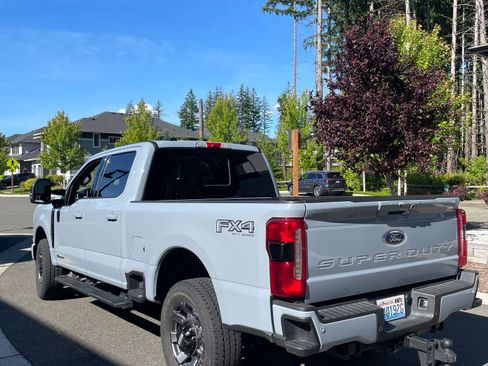 Used 2024 Ford F250 Lariat w/ Lariat Ultimate Package AWD/4WD image 5
