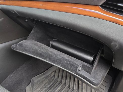 Used 2016 Cadillac Escalade Luxury image 22