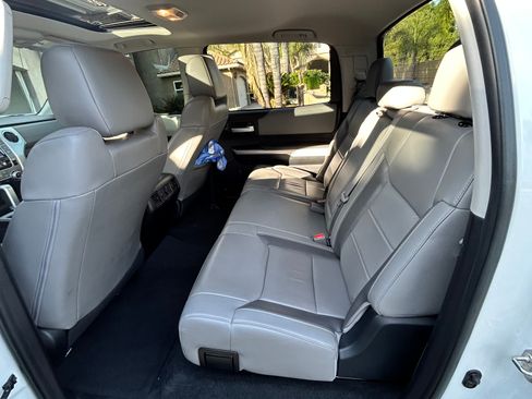 Used 2018 Toyota Tundra Limited w/ Limited Premium Package image 6