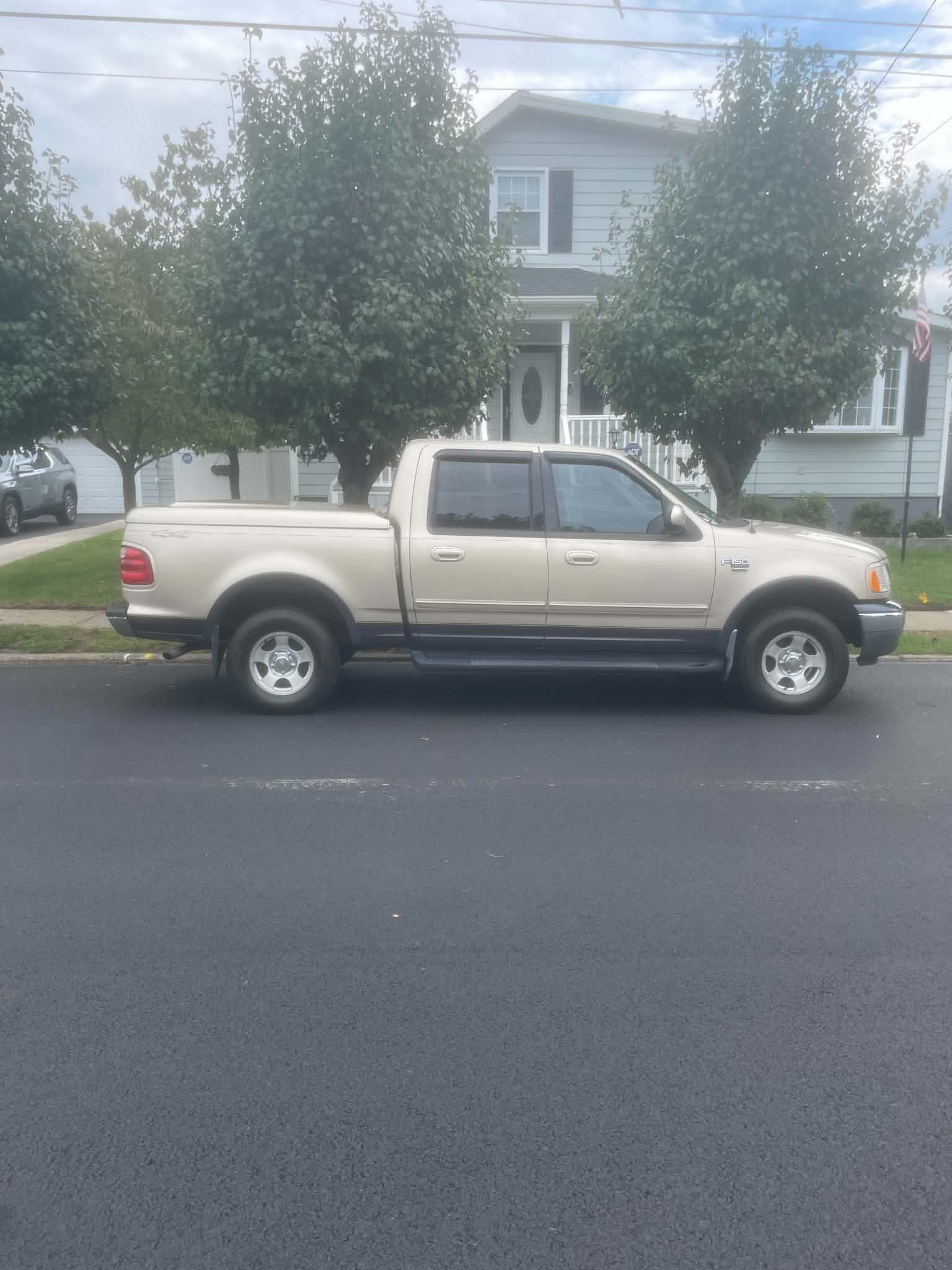 Used 2001 Ford F150 XLT AWD/4WD image 9