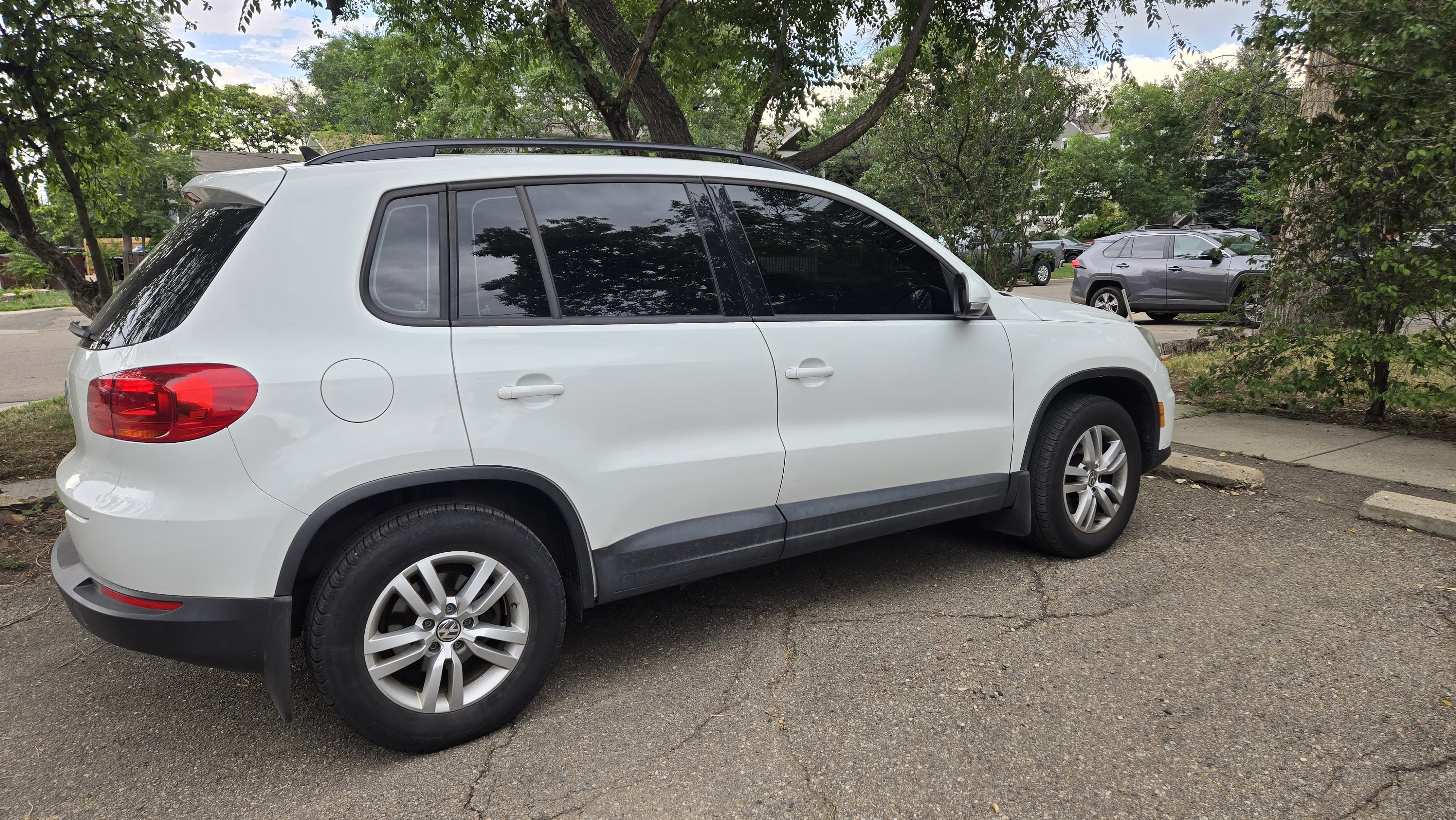 Used 2015 Volkswagen Tiguan S AWD/4WD image 8
