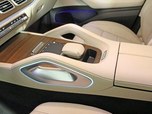 Used 2024 Mercedes-Benz GLE 350 4MATIC image 26