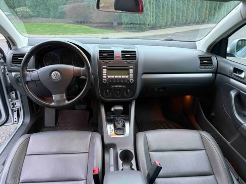 Used 2009 Volkswagen Jetta SE image 10