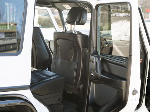 Used 2017 Mercedes-Benz G 550 image 5