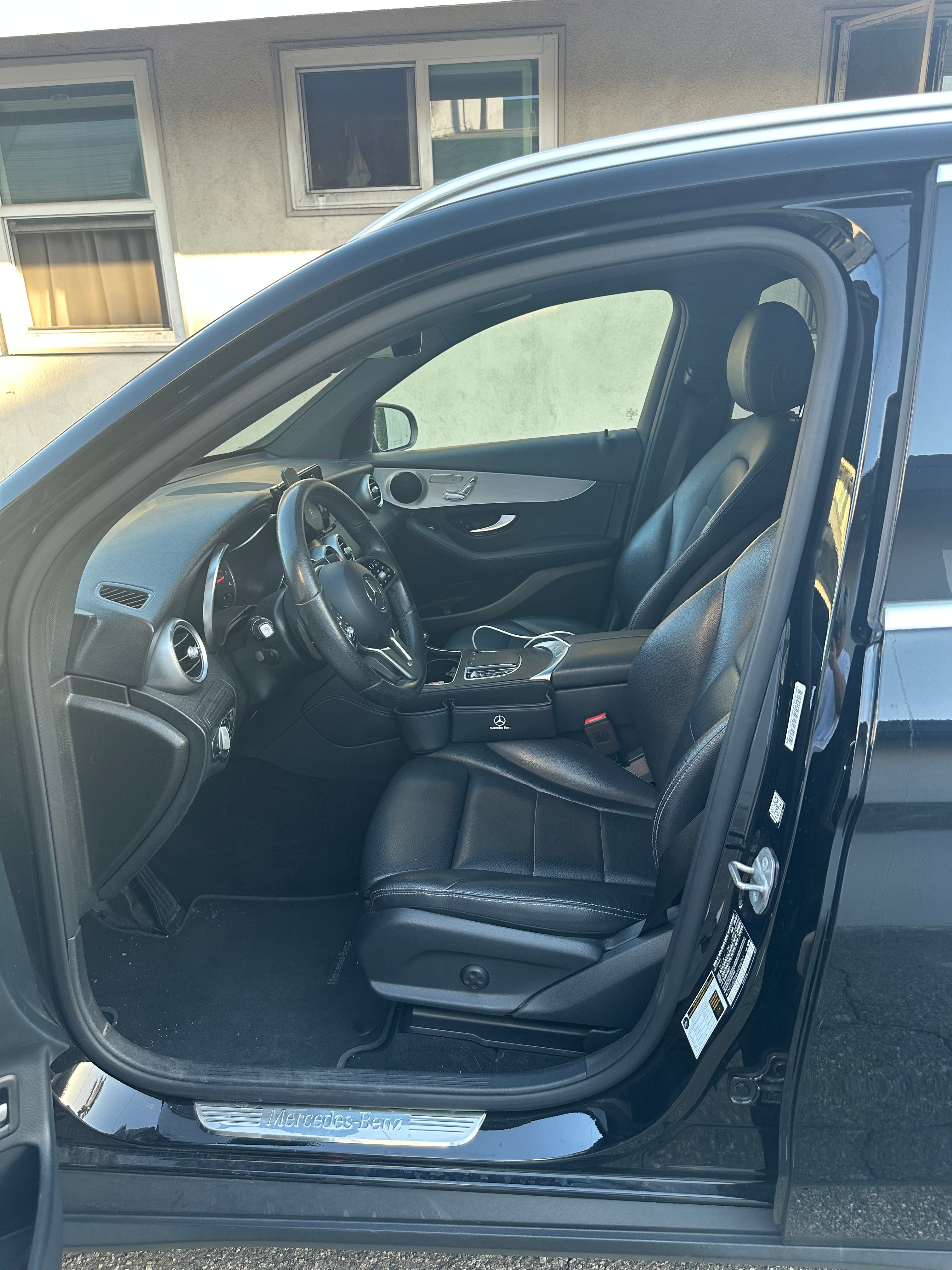 Used 2021 Mercedes-Benz GLC 300 image 23