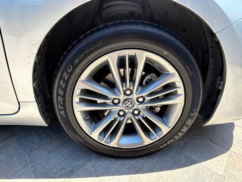 Used 2016 Toyota Camry SE FWD image 5