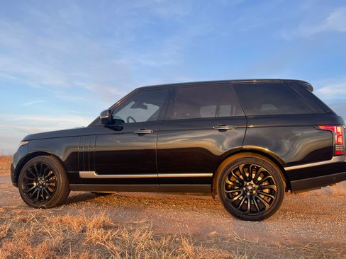 Used 2015 Land Rover Range Rover Autobiography image 2