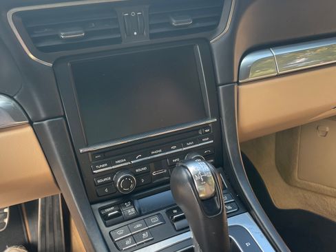 Used 2015 Porsche 911 Targa 4S AWD/4WD image 15