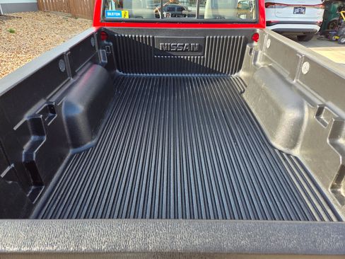 Used 1998 Nissan Frontier XE image 14