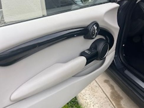 Used 2014 MINI Cooper S image 8