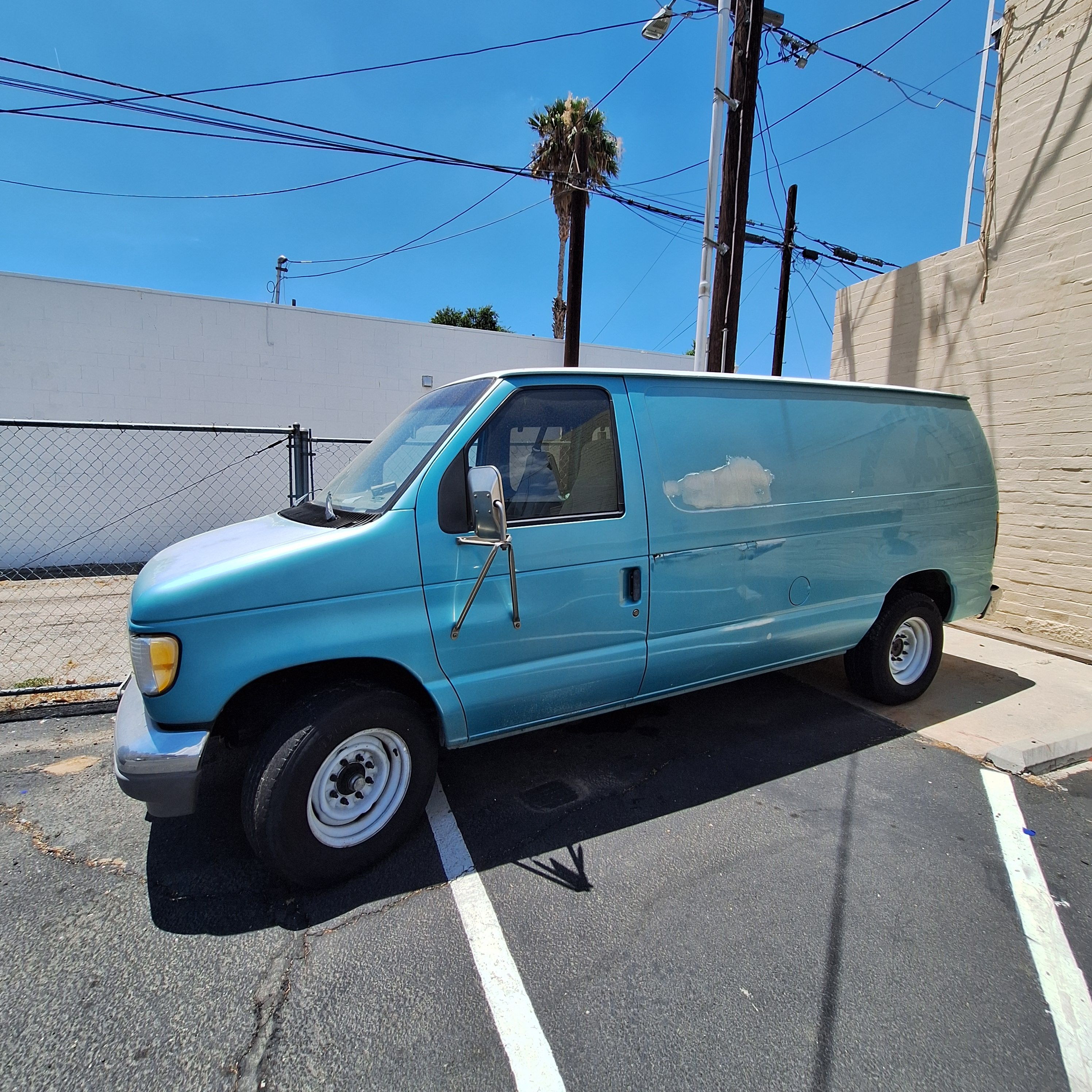 Used 1994 Ford E-250 and Econoline 250 RWD image 1