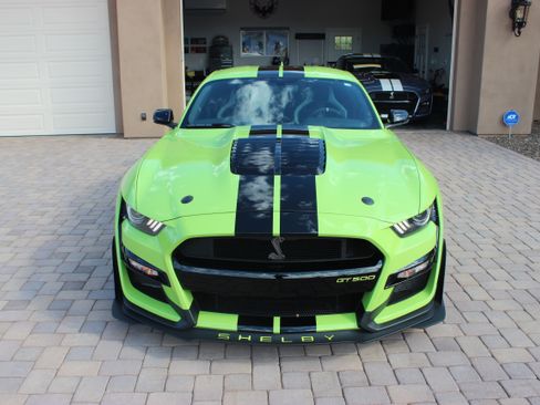 Used 2020 Ford Mustang Shelby GT500 w/ Carbon Fiber Track Pack image 4