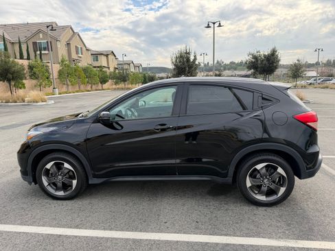 Used 2018 Honda HR-V EX-L image 6