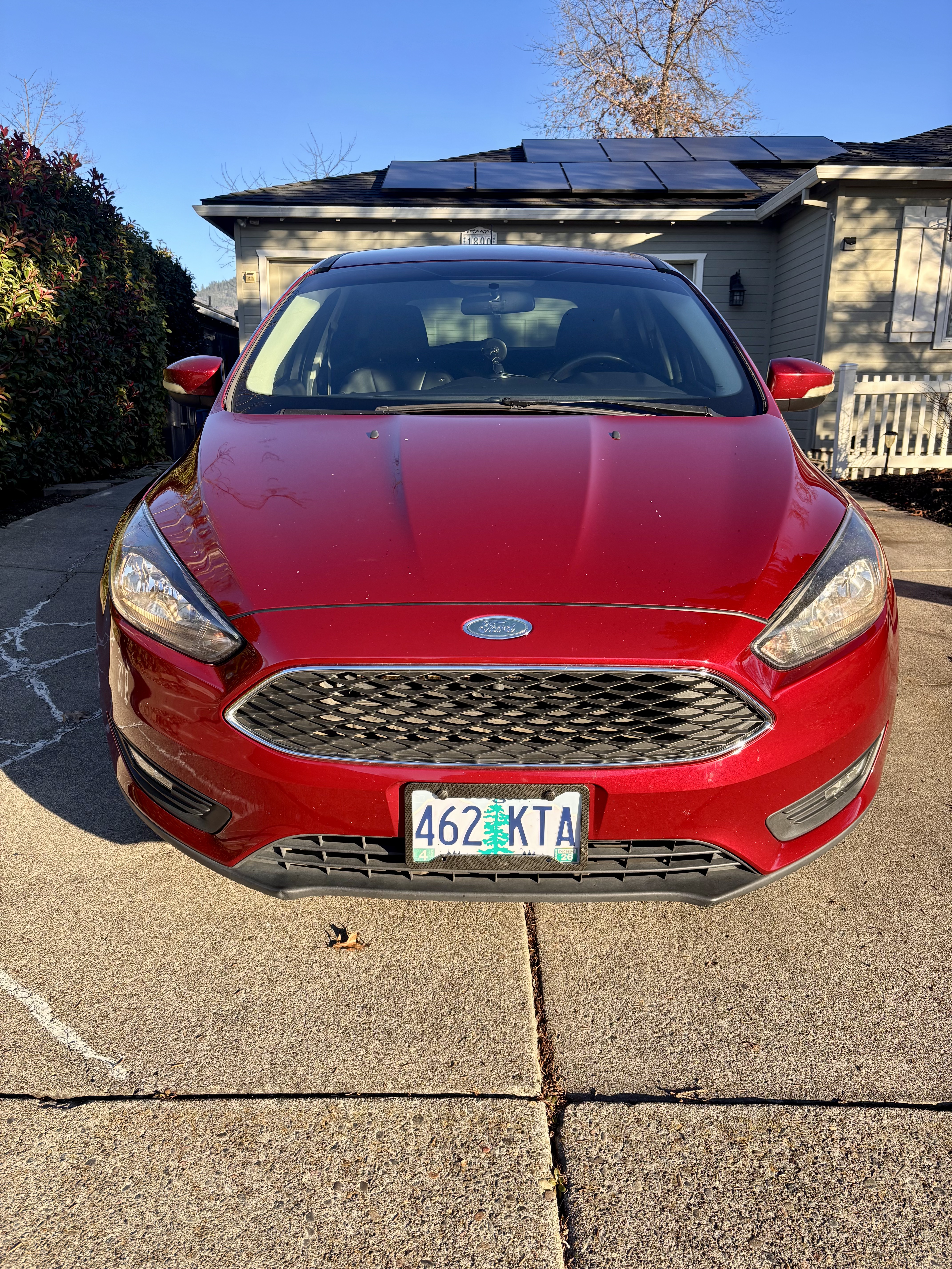Used 2016 Ford Focus SE FWD image 2