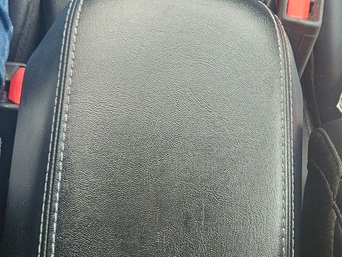 Used 2019 Jeep Cherokee Latitude Plus w/ Comfort/Convenience Group image 24