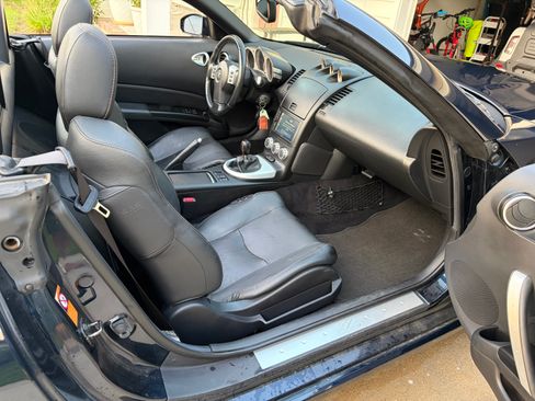 Used 2007 Nissan 350Z Grand Touring RWD image 13
