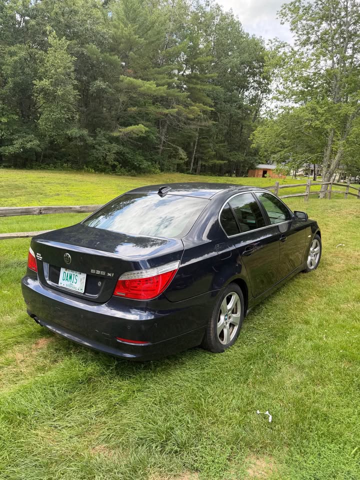 Used 2008 BMW 535xi Sedan AWD/4WD image 6