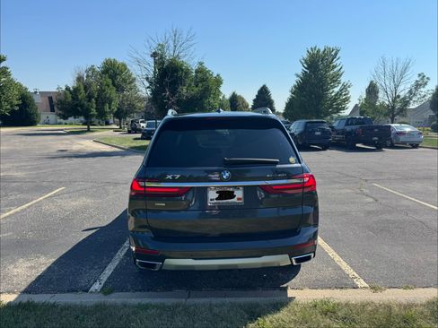 Used 2022 BMW X7 xDrive40i w/ Executive Package AWD/4WD image 8