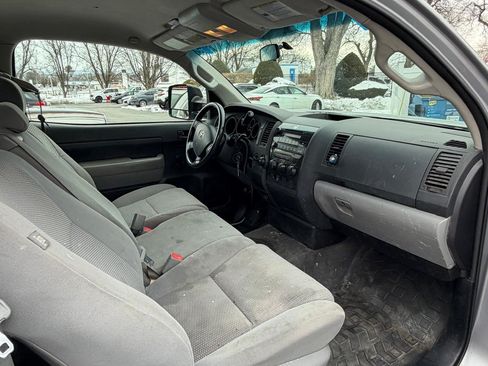Used 2010 Toyota Tundra 4x4 Regular Cab Long Bed image 10