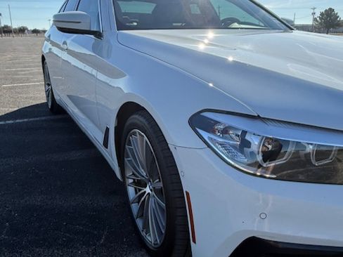 Used 2019 BMW 530i w/ Convenience Package image 8