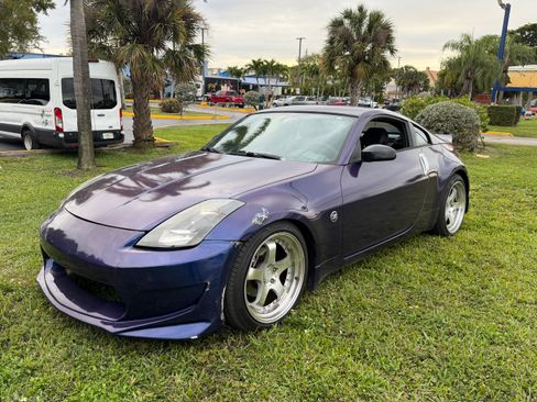 Used 2004 Nissan 350Z Touring image 6