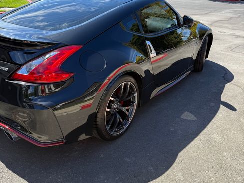 Used 2015 Nissan 370Z NISMO RWD image 6