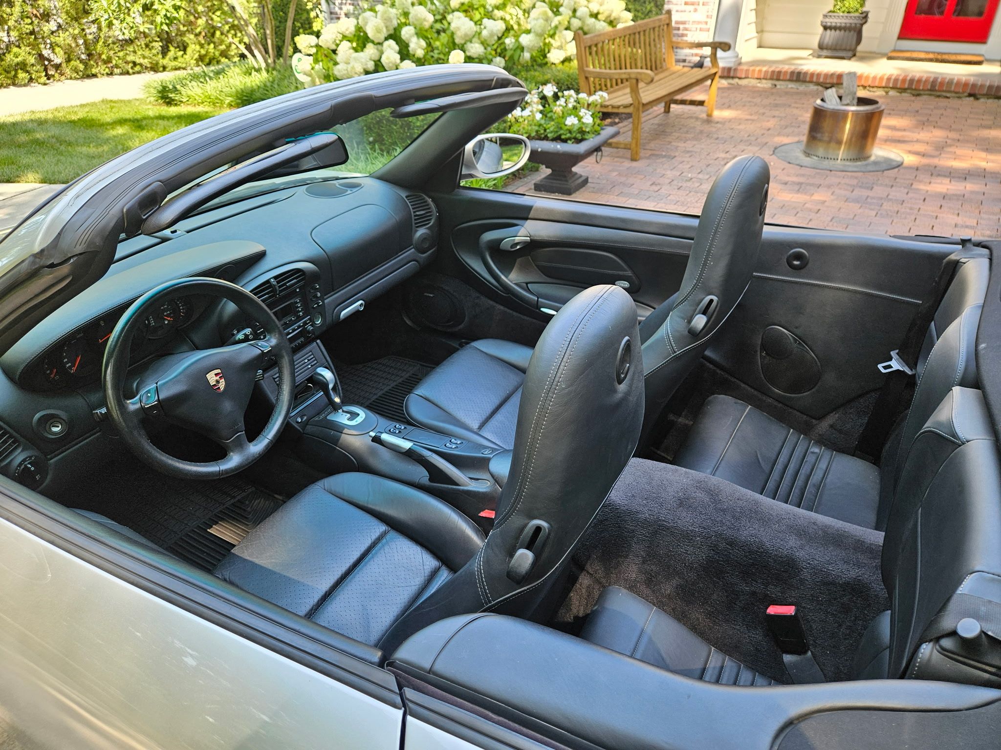Used 2005 Porsche 911 Cabriolet image 18