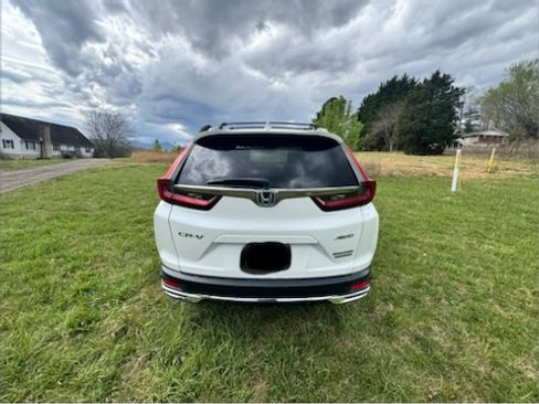 Used 2022 Honda CR-V Touring image 2