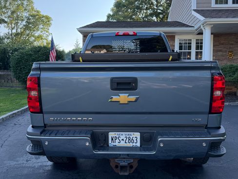 Used 2015 Chevrolet Silverado 2500 LTZ w/ Duramax Plus Package AWD/4WD image 11