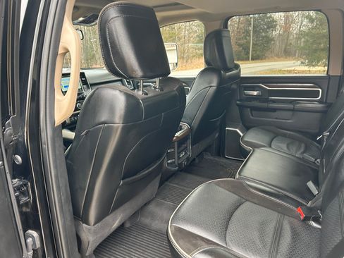 Used 2022 RAM 3500 Laramie image 18