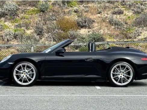 Used 2014 Porsche 911 Carrera image 4