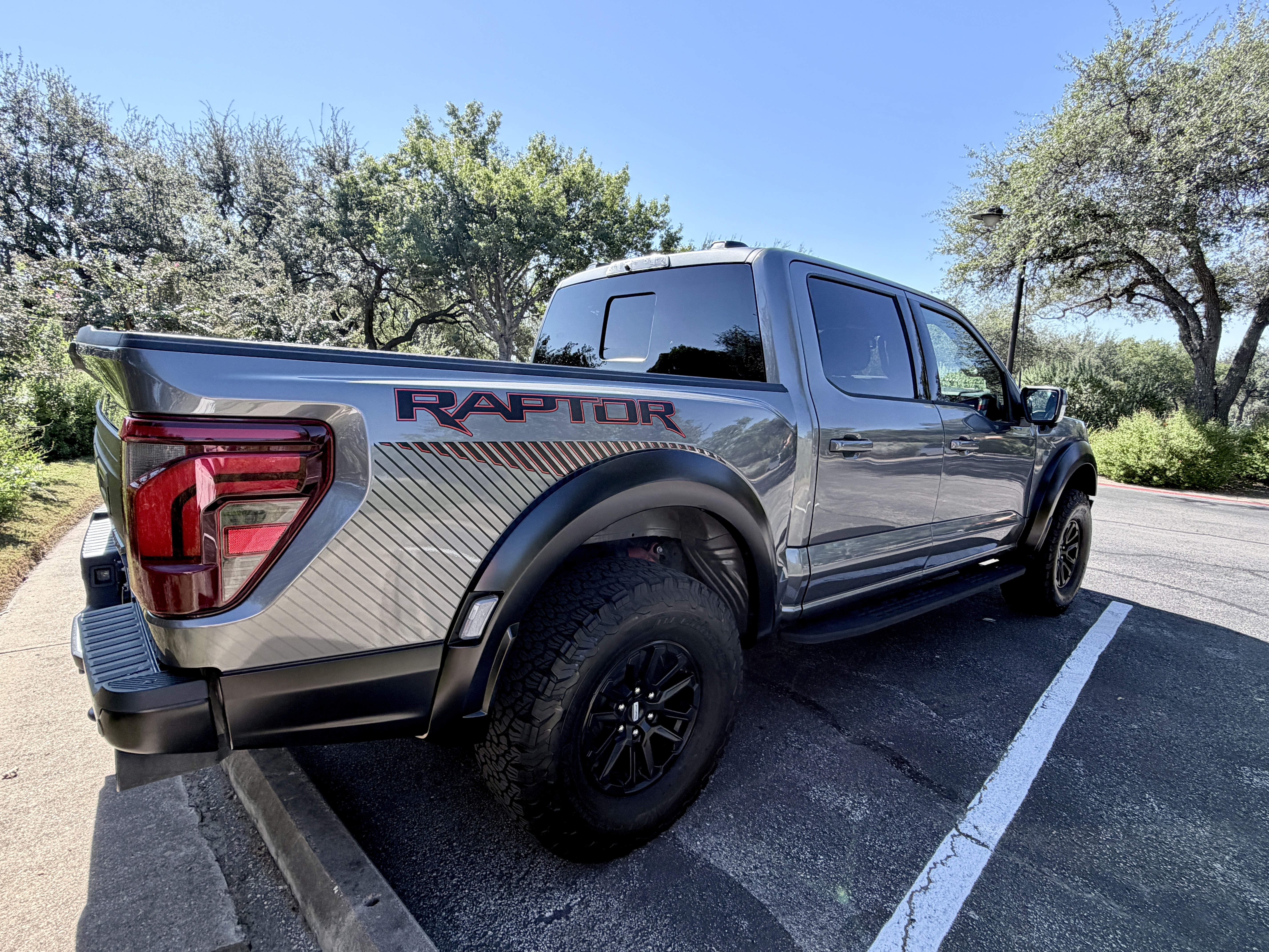 Used 2024 Ford F150 Raptor AWD/4WD image 5