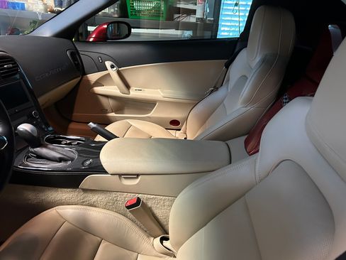 Used 2013 Chevrolet Corvette Grand Sport w/ 3LT Preferred Equipment Group image 13