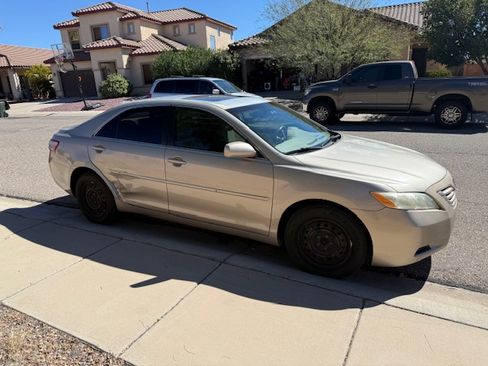 Used 2009 Toyota Camry SE image 2