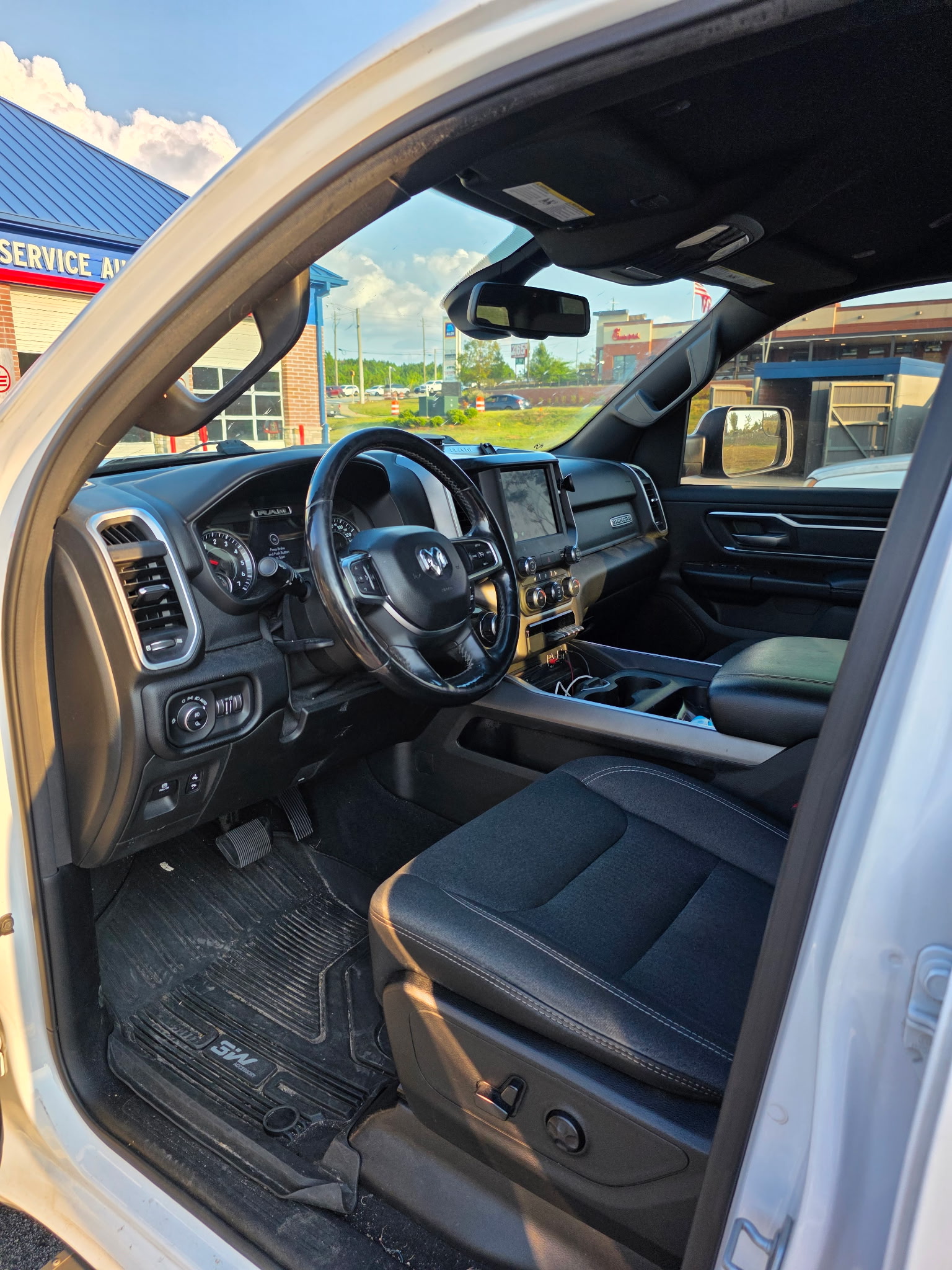 Used 2019 RAM 1500 Big Horn RWD image 5