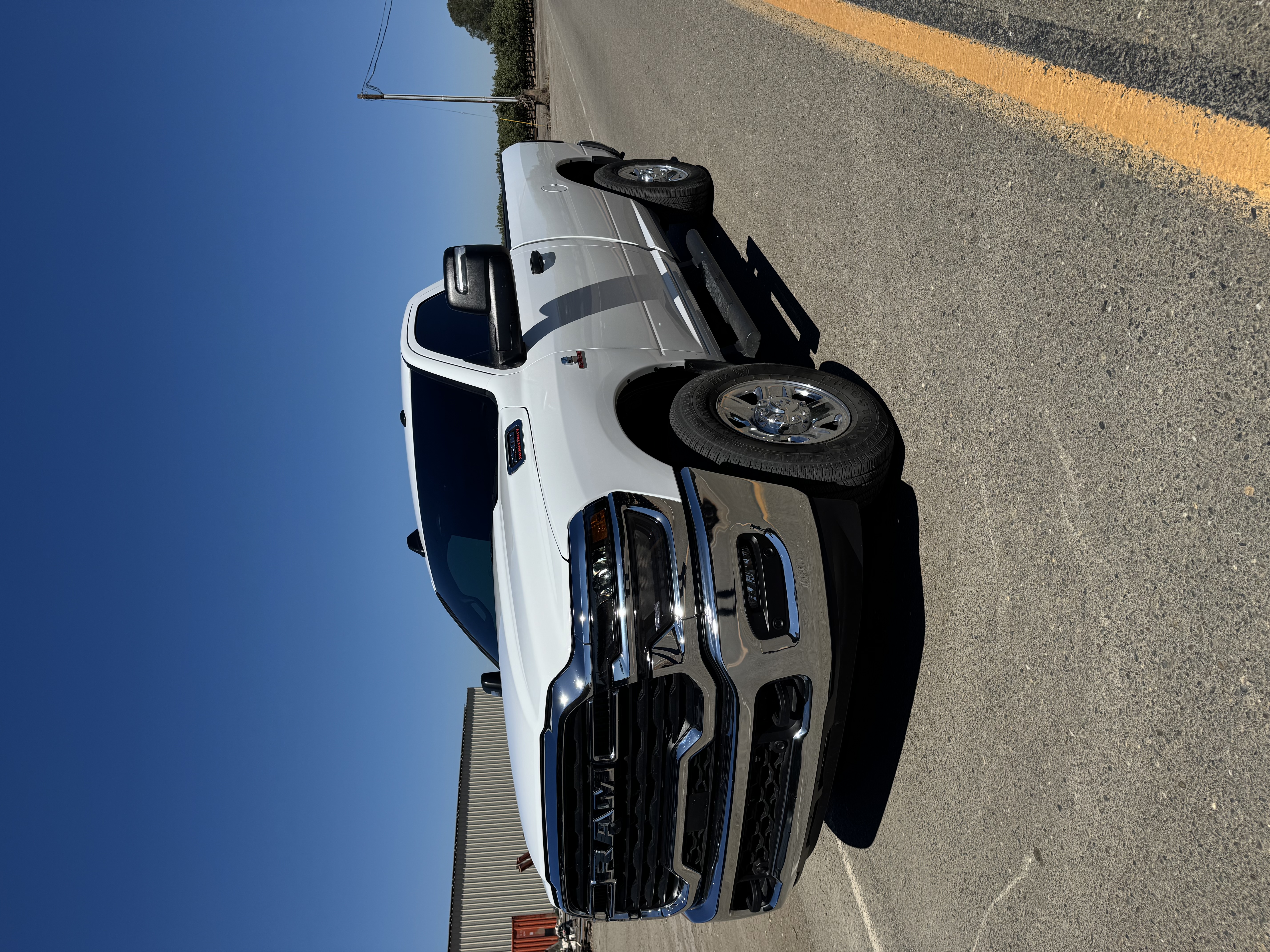 Used 2026 RAM 2500 Tradesman AWD/4WD image 2