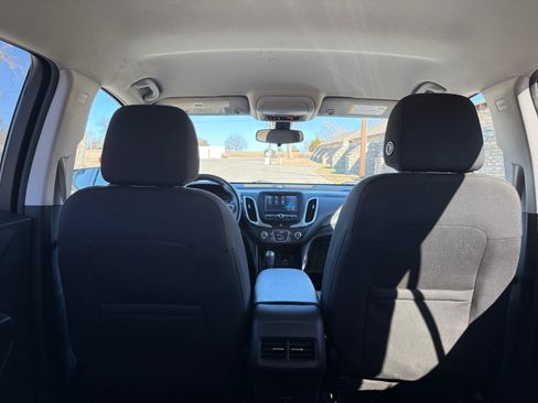 Used 2018 Chevrolet Equinox LT image 23