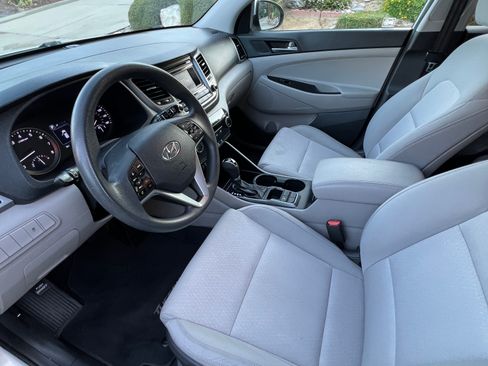 Used 2017 Hyundai Tucson SE image 10