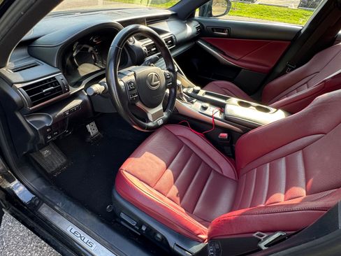 Used 2020 Lexus IS 350 F Sport w/ F Sport Package image 11