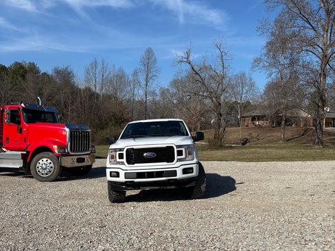 Used 2019 Ford F150 XL w/ Equipment Group 101A Mid image 8