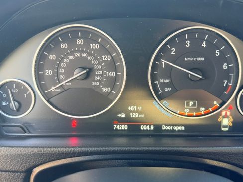 Used 2016 BMW 320i xDrive Sedan AWD/4WD image 5