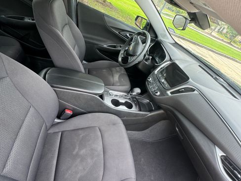 Used 2022 Chevrolet Malibu LT image 8