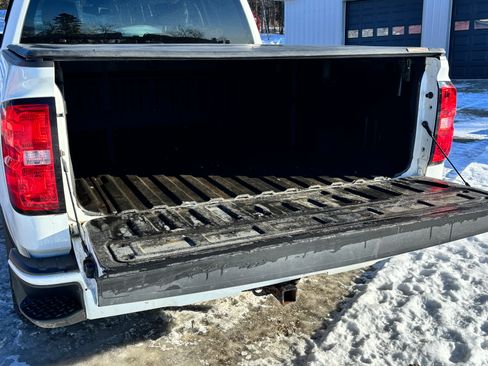 Used 2017 Chevrolet Silverado 1500 LT w/ All Star Edition image 12