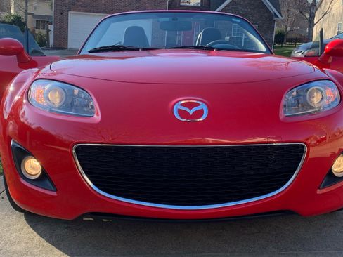 Used 2012 MAZDA MX-5 Miata Touring w/ Suspension Pkg RWD image 1