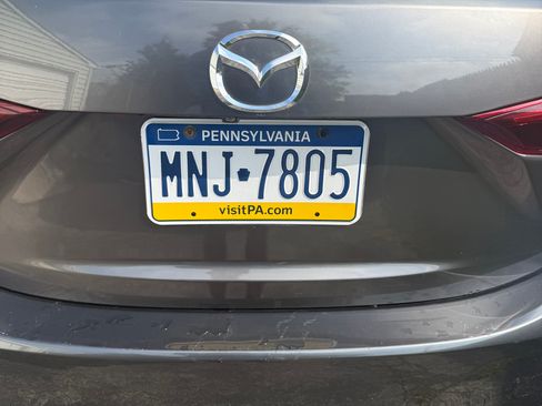 Used 2018 MAZDA MAZDA3 Sport FWD image 18