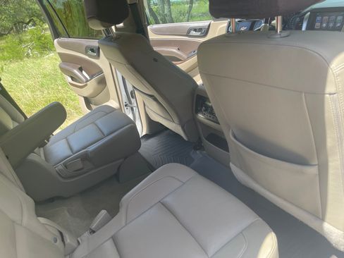 Used 2017 Chevrolet Tahoe LT AWD/4WD image 5