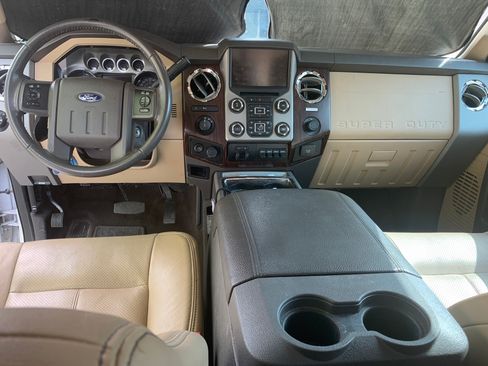 Used 2016 Ford F350 Lariat w/ Lariat Interior Package image 3