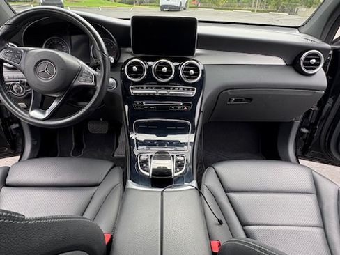 Used 2019 Mercedes-Benz GLC 300 4MATIC Coupe image 23