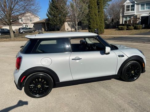 Used 2022 MINI Cooper SE image 16
